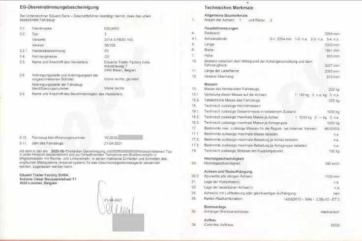 Zweiseitiges gescanntes Dokument nebeneinander, gedruckter deutscher Text mit Tabellen und nummerierten Abschnitten, Stempel und handschriftliche Unterschrift unten links, mehrere Bereiche mit grauen Rechtecken unkenntlich gemacht
