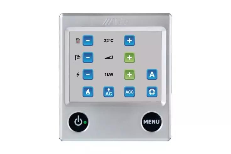 Quadratisches silbernes Bedienfeld mit beleuchtetem Display, Anzeige '22&deg;C' und Symbole (Haus, Pfeile, Plus, Minus, Blitz, Flamme, AC), zwei runde Tasten 'Power' (links) und 'MENU' (rechts)