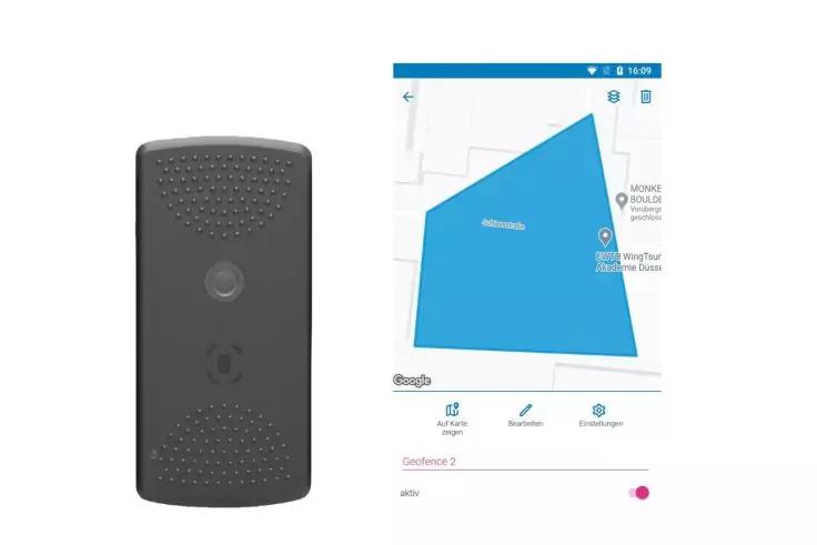 Links ein schwarzes, l&auml;ngliches Ger&auml;t mit strukturierten Fl&auml;chen oben und unten und zwei runden Elementen in der Mitte; rechts ein Smartphonebildschirm mit Kartenansicht und blauem Polygon, darunter App-Bedienelemente