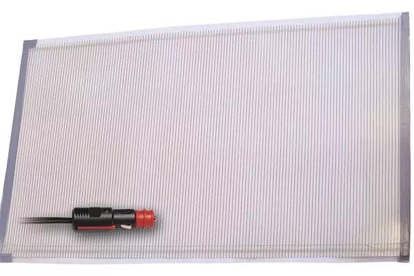 weißer Heizteppich mit 12-V-Stecker