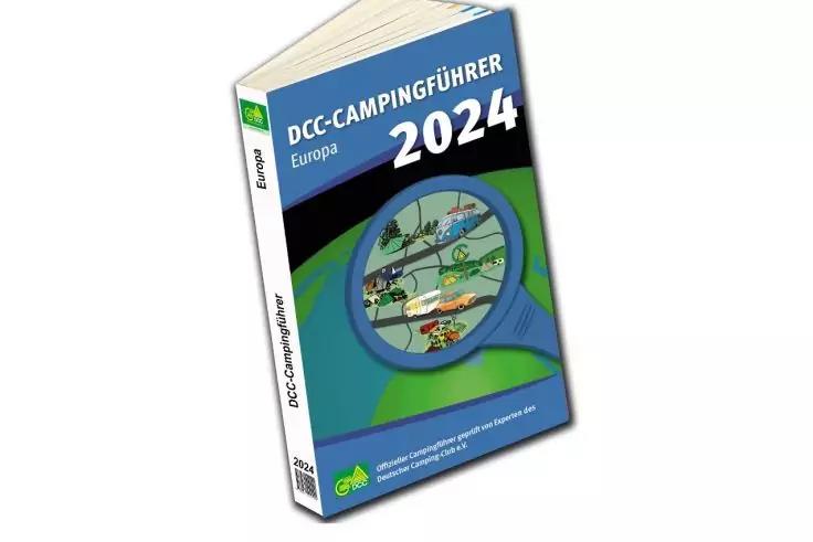 Buch mit Titel 'DCC-CAMPINGF&Uuml;HRER Europa 2024', blauer und gr&uuml;ner Einband, Lupen-Illustration mit kleinen Karten-Symbole