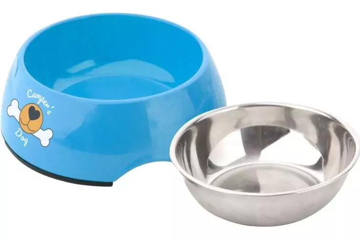 Les deux bols s'empilent l'un dans l'autre pour un gain de place. © Brunner