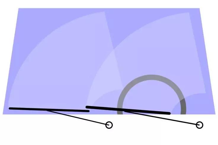 Blau-violettes rechteckiges Glas mit Spiegelungen, zwei schwarze Scheibenwischer und d&uuml;nne Wischerarme mit kleinen Kreisgelenken, halb sichtbarer grauer Kreis hinter dem Glas