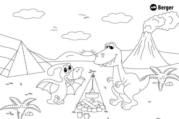 Zwei Cartoon-Dinosaurier neben einem Lagerfeuer mit Steinen und drei Dosen, links ein Zelt, im Hintergrund H&uuml;gel mit aufgehender Sonne, Wolken, V&ouml;geln und ein rauchender Vulkan