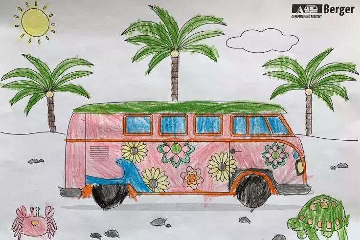 Handgezeichnetes Bild eines rosa und bunt bemalten Busses mit Blumenmustern und Gras auf dem Dach, blauen Fenstern; drei Palmen im Hintergrund, Sonne oben links, eine Wolke, eine Krabbe unten links, eine Schildkr&ouml;te unten rechts, verstreute Steine; '