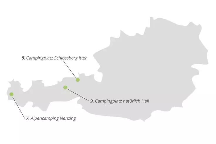 Graue Umrisskarte von &Ouml;sterreich mit drei gr&uuml;nen Punkten, Leitlinien und Textlabels '7. Alpencamping Nenzing', '8. Campingplatz Schlossberg Titter' und '9. Campingplatz nat&uuml;rlich Hell'