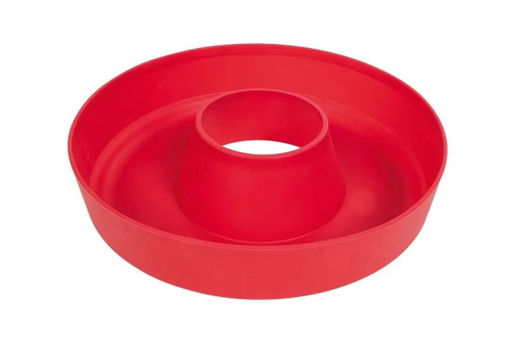 Rote, runde Silikon-Backform mit zentraler &Ouml;ffnung