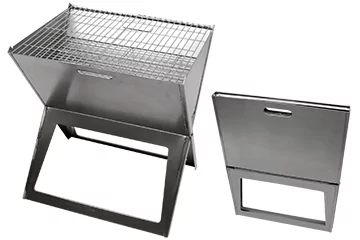 Zwei faltbare Metallgrills auf weißem Hintergrund; links geöffnet mit Drahtgrillrost, rechts zusammengeklappt mit Griffausschnitt