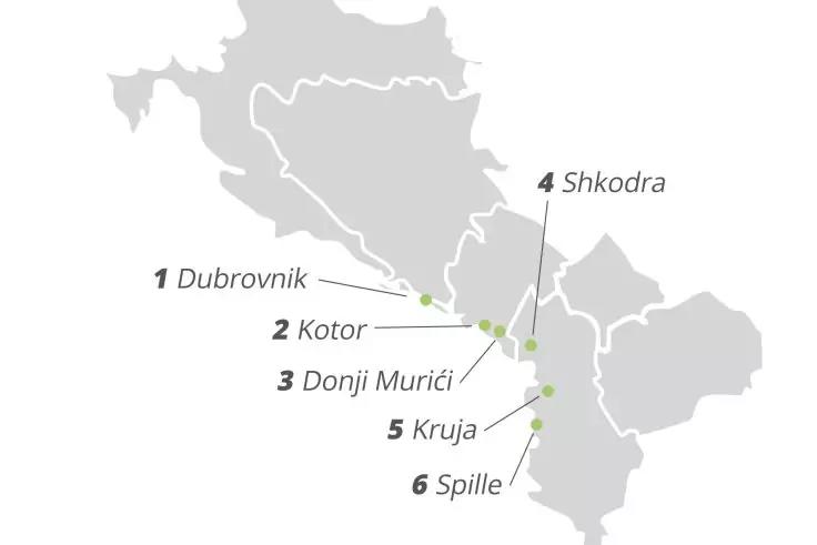Graustufige Karte einer Küstenregion mit nummerierten Punkten und Beschriftungen: 1 Dubrovnik, 2 Kotor, 3 Donji Murići, 4 Shkodra, 5 Kruja, 6 Spille
