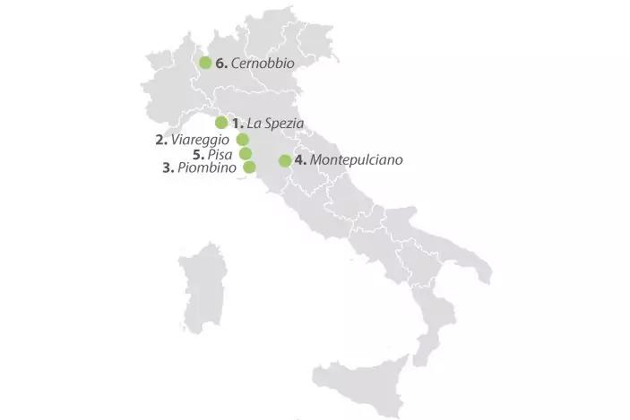 Graue Karte von Italien mit sechs gr&uuml;nen Punkten und nummerierten Ortsnamen: 1 La Spezia, 2 Viareggio, 3 Piombino, 4 Montepulciano, 5 Pisa, 6 Cernobbio