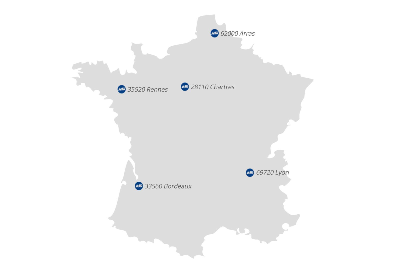 Graue Silhouette von Frankreich mit f&uuml;nf blauen Standortmarkern und daneben stehenden Ortsnamen und Postleitzahlen