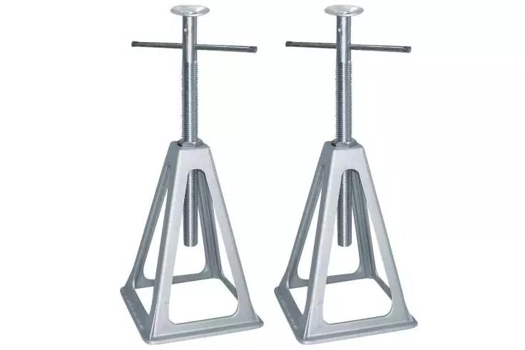 Due cavalletti metallici con basi triangolari, aste filettate e maniglie a T