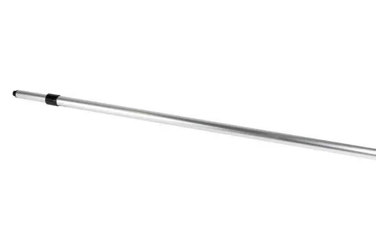 Asta metallica argentata con estremit&agrave; in plastica nera su sfondo bianco