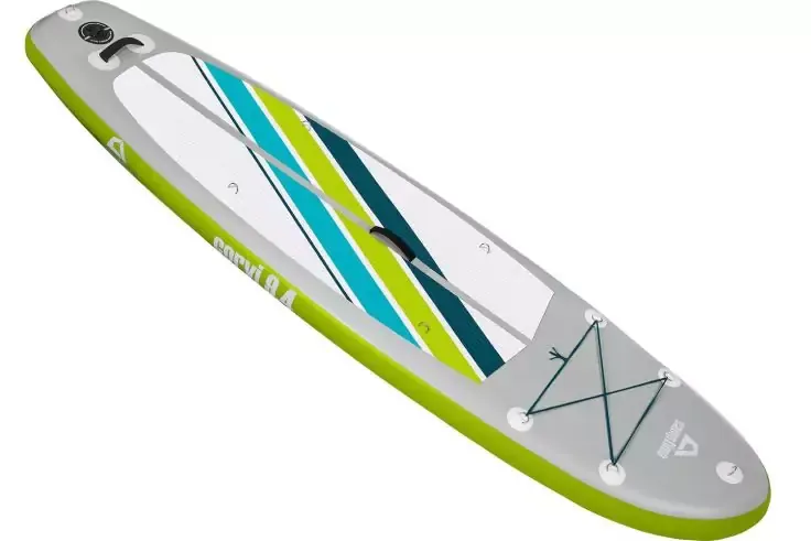 Stand-up paddle grigio-verde con strisce diagonali bianche, blu e verdi, maniglia centrale e rete elastica frontale