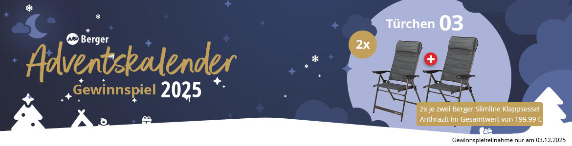 Blauer Nachthimmel mit Mond und Sternen; links Logo 'Berger' und Schriftzug 'Adventskalender Gewinnspiel 2025'; schneebedeckte Hügel mit zwei weißen Tannen; rechts ein beleuchtetes Haus; darüber ein runder Hinweis 'Türchen 03' und ein kleines Kästche