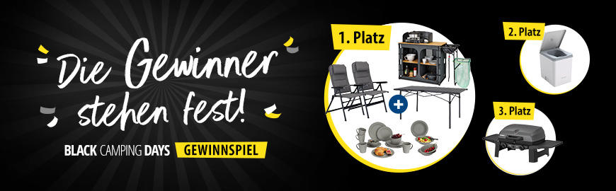 Schwarzes Banner mit wei&szlig;er und gelber Schrift 'Gro&szlig;es BLACK CAMPING DAYS GEWINNSPIEL'. Rechts drei gelb umrandete Kreise mit Beschriftungen '1. Platz', '2. Platz', '3. Platz' und Bildern: zwei Klappst&uuml;hle mit Tisch und Campingzubeh&ouml;r; wei&szlig;es rechtec