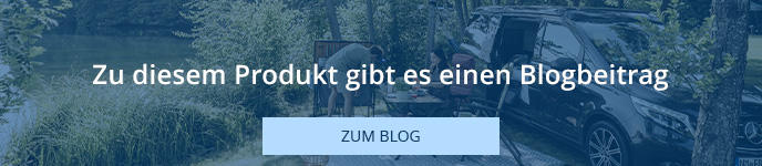 Auto am rechten Bildrand neben Flussufer und B&auml;umen; blauer Overlay mit Text 'Zu diesem Produkt gibt es einen Blogbeitrag' und Button 'ZUM BLOG'