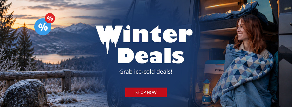 Snow-covered mountain landscape with lake on the left, person with blanket at an open camper door on the right, text "Winter Deals", percent icons and red button "Zu den Angeboten"
