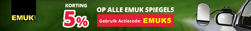 Grasmaaier op groen gras met promotieaanbieding