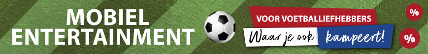 Groene diagonaal gestreepte achtergrond; links wit rechthoek met zwarte tekst 'MOBILES ENTERTAINMENT' en een zwart-witte voetbal; rechts zwart rechthoek met witte tekst 'FUSSBALLFIEBER' en daaronder een kleine rood/oranje banner met witte tekst; uiterst rechts twee rode cirkels met procenttekens