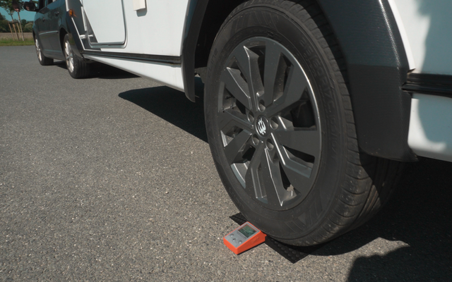 Image du produit Berger Caravan Balance jusqu'&agrave; 1.500 kg pour caravanes & camping-cars + rampe pour balance de v&eacute;hicule en kit 1