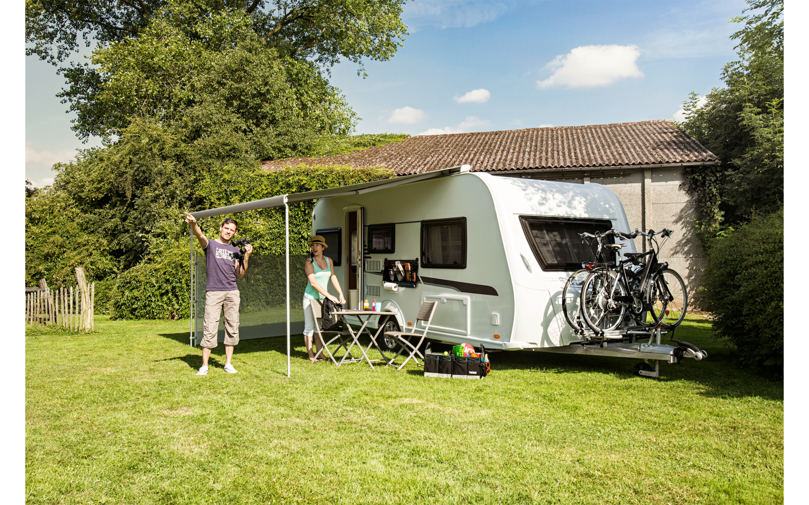 Produktbild Thule Caravan Superb Deichsel Fahrradtr&auml;ger inklusive Erweiterungsschiene E-Bike geeignet f&uuml;r 3 Fahrr&auml;der 60 kg 1