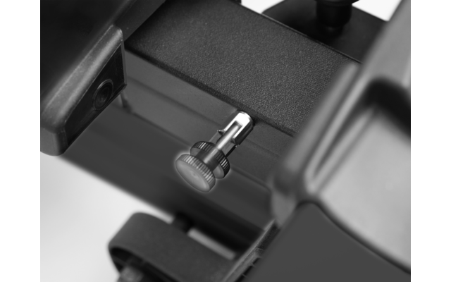 Produktbild Eufab SD260 Fl&uuml;gelt&uuml;r Kupplungs-Fahrradtr&auml;ger inkl. Erweiterungsschiene f&uuml;r 3 Fahrr&auml;der E-Bike geeignet schwarz 1
