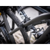 Kleines Produktbild Eufab SD260 Fl&uuml;gelt&uuml;r Kupplungs-Fahrradtr&auml;ger inkl. Erweiterungsschiene f&uuml;r 3 Fahrr&auml;der E-Bike geeignet schwarz 1