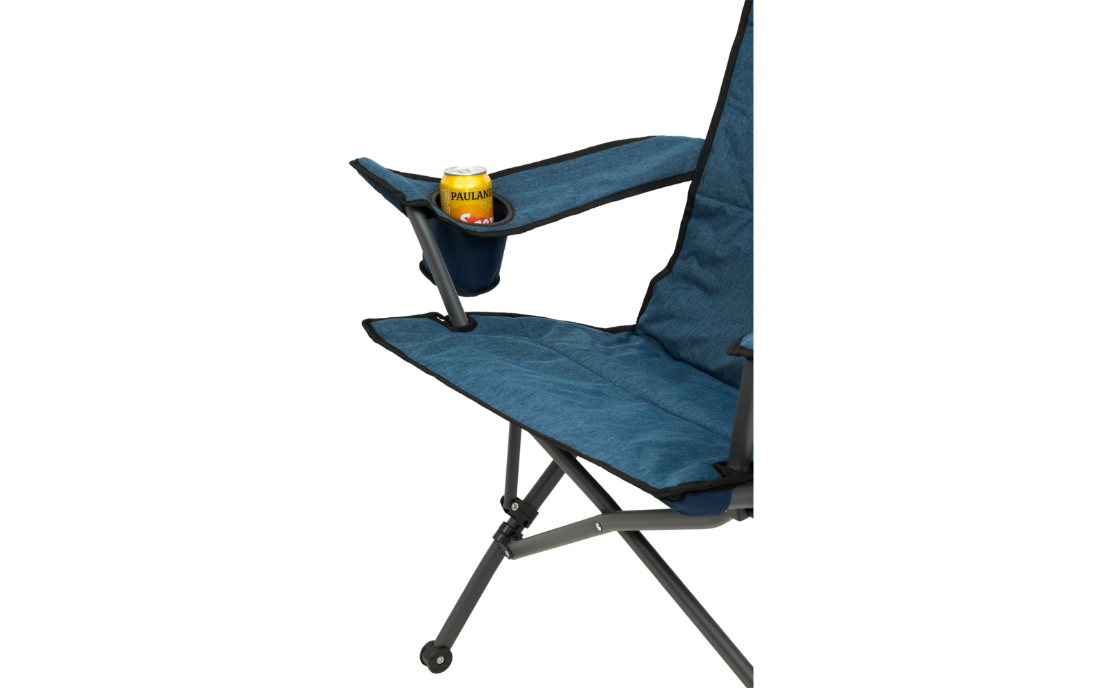 Blauer Klappstuhl mit Getränkehalter und orange-gelber Getränkedose