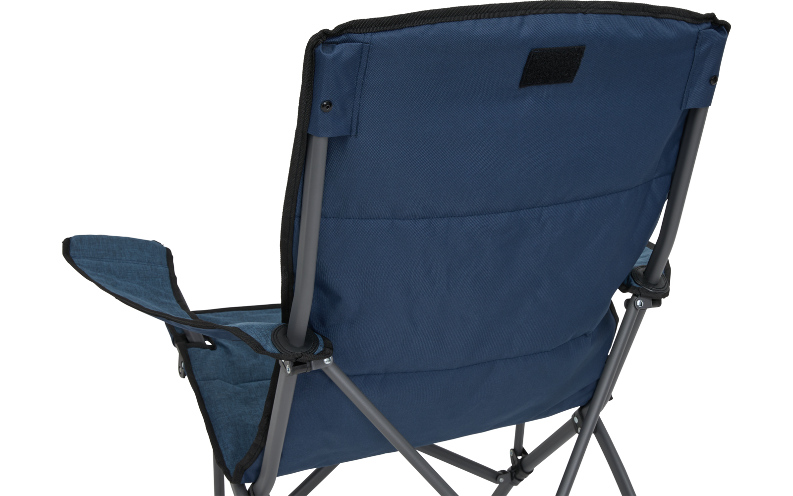 Rückansicht eines blauen, gepolsterten Klappcampingstuhls mit Metallgestell und Armlehne