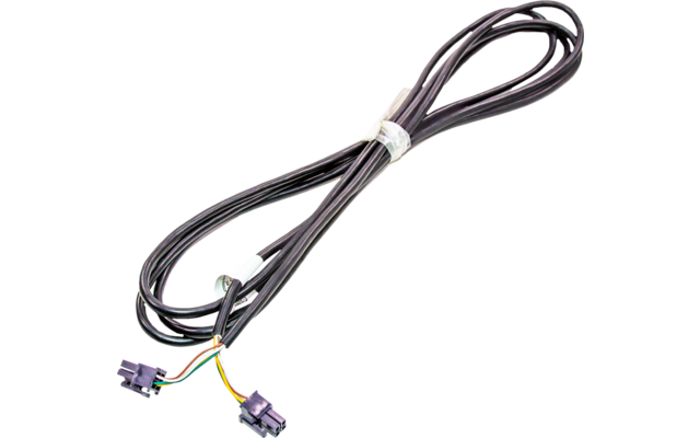 Schwarzes Kabel mit zwei bunten Steckverbindern am Ende