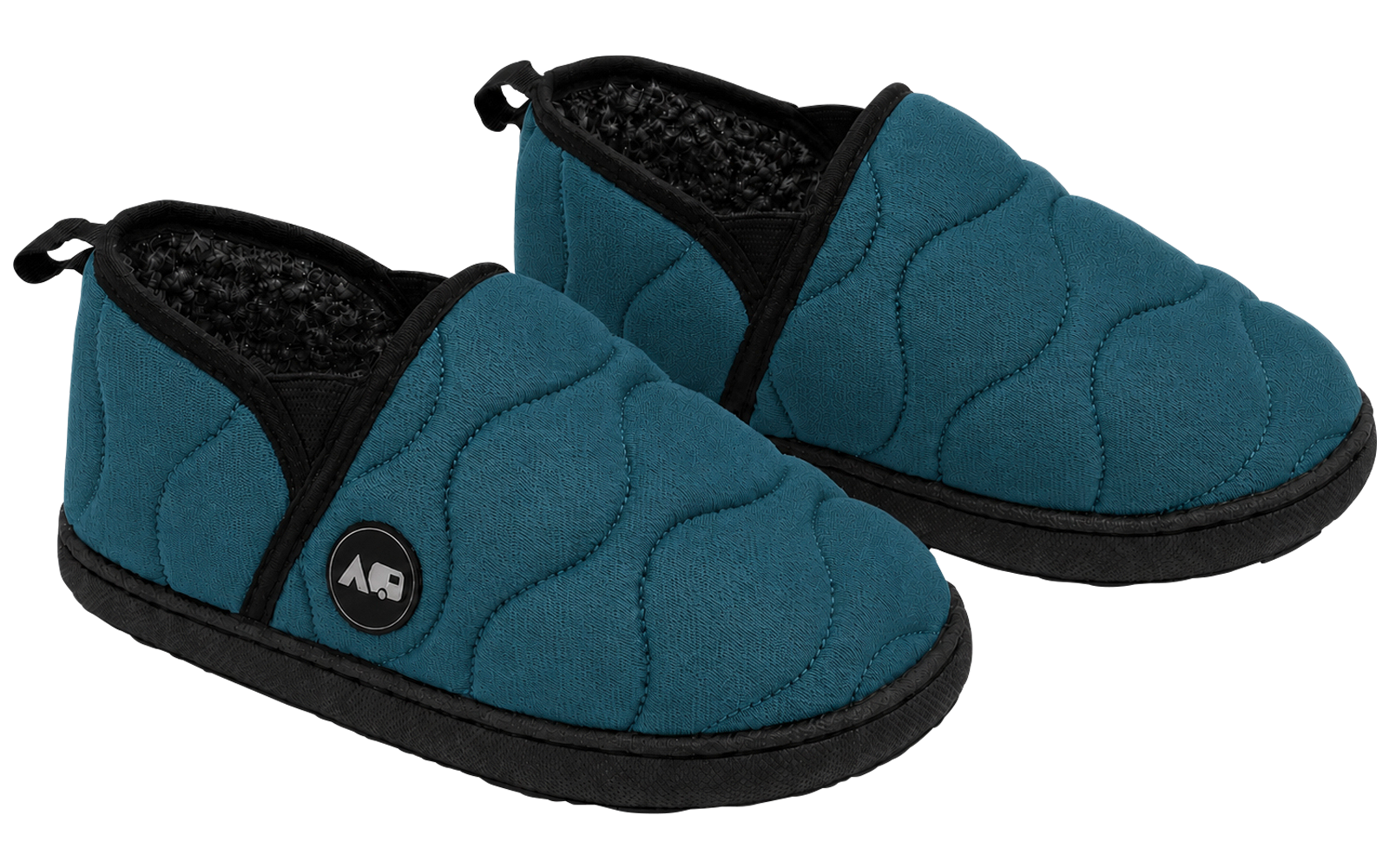 Paire de chaussons matelassés bleu sarcelle avec semelles noires et doublure noire, logo rond sur l'extérieur