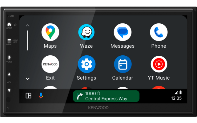 Zwart touchscreen met app-pictogrammen (Maps, Waze, Messages, Phone, Kenwood, Exit, Settings, Calendar, YT Music), groene navigatiebalk "1000 ft Central Express Way", merknaam "KENWOOD" en tijd "12:35"