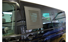 027040 095188 - Hülsberg Lüftungsgitter Aluminium passend für VW Bus T6 Schiebefenster
