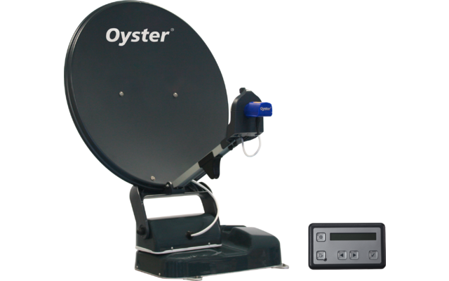 Zwarte schotelantenne met opschrift 'Oyster', gemonteerde LNB met kabel en een apart grijs bedieningspaneel met display en knoppen op witte achtergrond