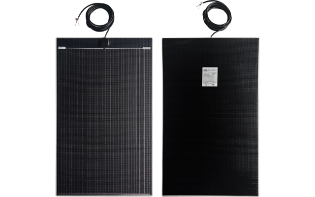 Deux panneaux rectangulaires noirs côte à côte ; à gauche face avant avec réseau de cellules et cadre métallique, à droite face arrière avec étiquette ; en haut de chaque panneau un câble noir avec connecteur