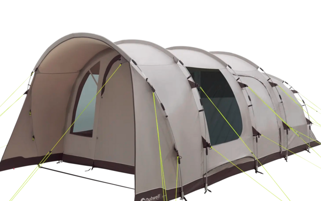 Grande tenda a tunnel con più pali di supporto e corde gialle luminose