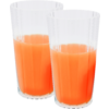 Zwei Gläser mit Orangensaft gefüllt