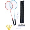 Badminton-Set mit zwei Schlägern, mehreren gelben Federbällen, einem Paar Brille und schwarzen Stangen