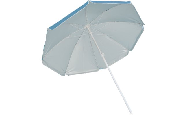Aufgespannter hellblauer Sonnenschirm mit Metallstange und sichtbaren Rippen, leicht geneigt