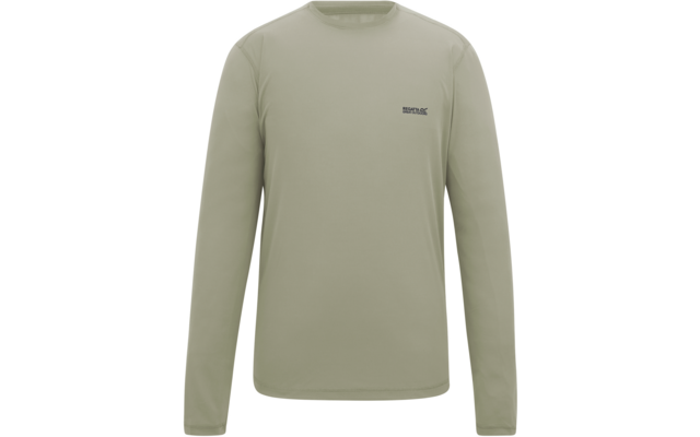 Hellolivgrünes langärmeliges Rundhalsshirt mit kleinem dunklem Logo auf der linken Brust, Vorderansicht vor weißem Hintergrund