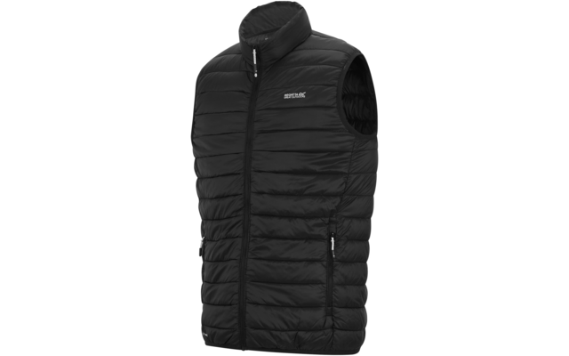 Schwarze gesteppte ärmellose Weste mit Stehkragen, durchgehendem Reißverschluss, zwei seitlichen Reißverschlusstaschen und weißem Logo auf der Brust