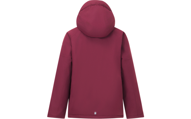 Rückansicht einer weinroten Jacke mit Kapuze und kleinem quadratischem Logo am Saum