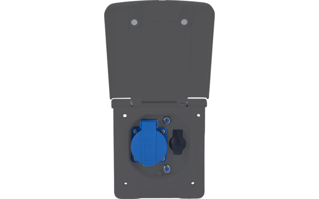Graues Wandgehäuse mit auf­geklapptem Deckel; darunter links eine blaue, runde Steckdose mit Klappdeckel und rechts eine schwarze Gummikappe; sichtbare Schrauben