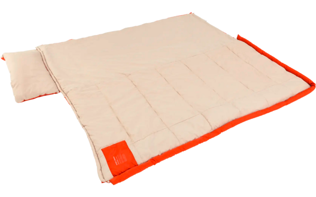 Beige deken met rode rand, plat gelegd