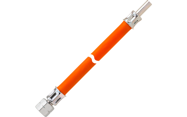 Oranje flexibele slang met metalen aansluitingen aan beide uiteinden en een witte, gebogen onderbreking in het midden op een witte achtergrond