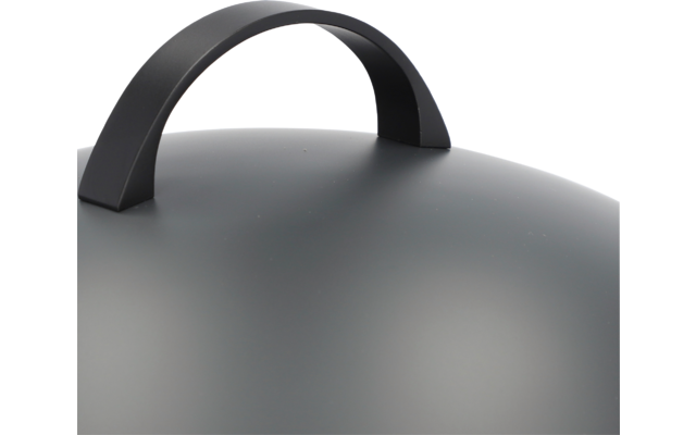 Glatte graue kuppelförmige Oberfläche mit schwarzem halbkreisförmigem Griff oben