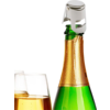 Haut d'une bouteille verte avec feuille dorée et bouchon métallique, à côté un verre partiellement visible contenant un liquide doré, fond blanc