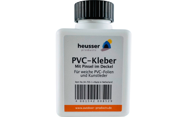Weiße, rechteckige Plastikflasche mit schwarzem Schraubdeckel; Etikett mit Aufdrucken 'heusser products', 'PVC-Kleber', 'Mit Pinsel im Deckel', 'Für weiche PVC-Folien und Kunstleder', Barcode und oranger Webadresse 'www.outdoor-products.de'