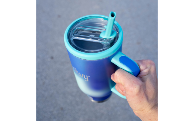 Product afbeelding Silwy Magnet Tumbler Isolierbecher aus Edelstahl mit Griff und Metall-Nano-Gel-Pad 900 ml 1